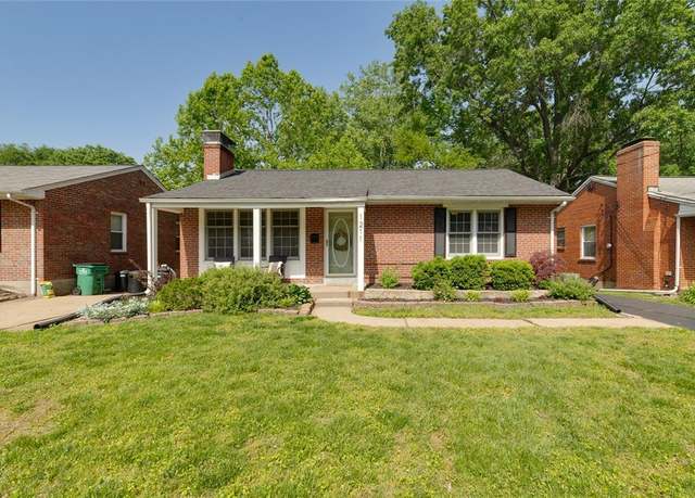 Property at 1211 Oday Ave, Rock Hill, MO 63119, 2 beds, 1.5 baths