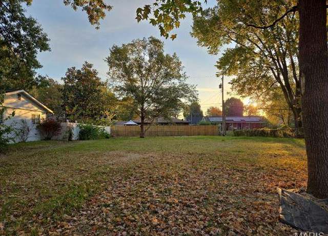 Property at 3220 Edgewood Ave, Granite City, IL 62040