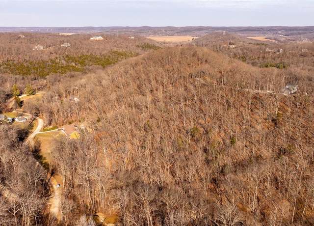 Property at 526 Meadowbrook Valley Dr, Eureka, MO 63025