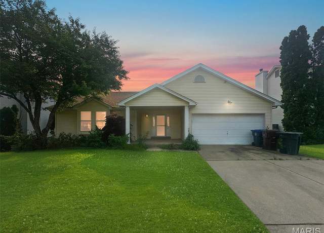 Property at 135 Misty View Ln, St Peters, MO 63376, 3 beds, 2 baths