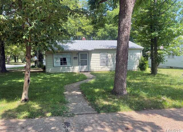 Property at 408 4th St, Doniphan, MO 63935, 3 beds, 1 bath