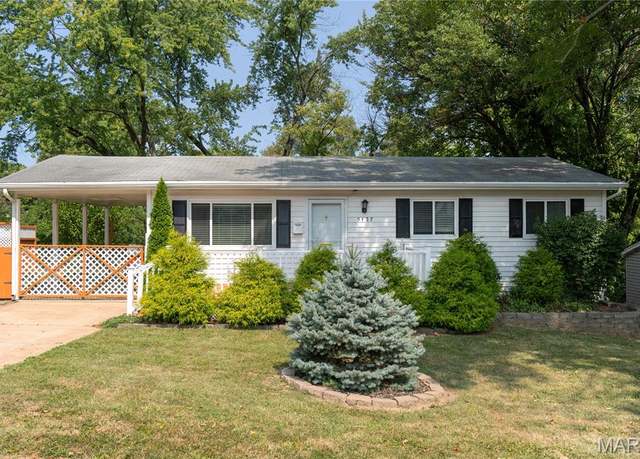Property at 5127 Ville Donna Ln, Hazelwood, MO 63042, 3 beds, 2 baths