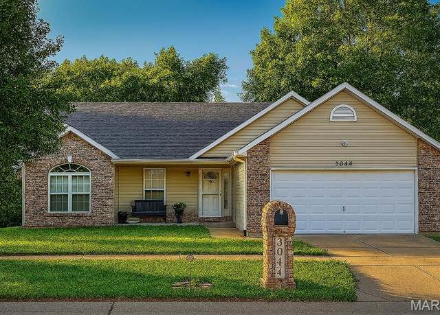 Property at 3044 Timber View Dr, High Ridge, MO 63049, 3 beds, 2 baths
