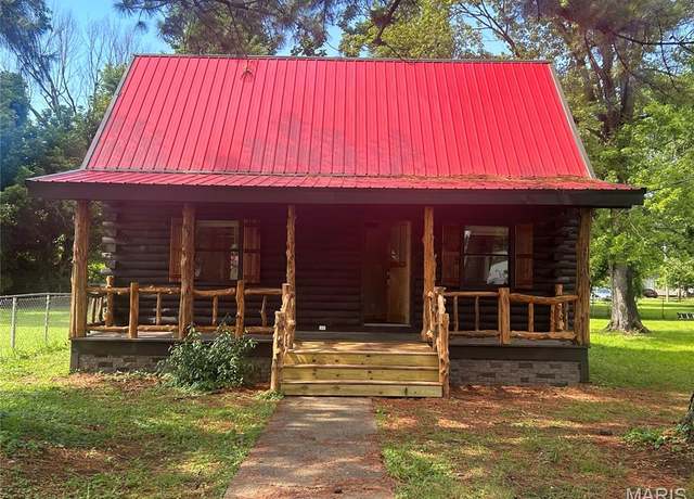 Property at 619 Don St, Poplar Bluff, MO 63901, 2 beds, 1 bath