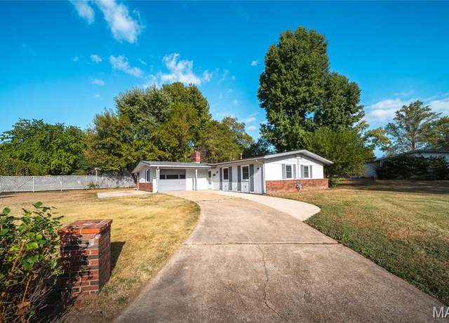 Property at 58 Johnson Dr, Rolla, MO 65401, 3 beds, 1.5 baths