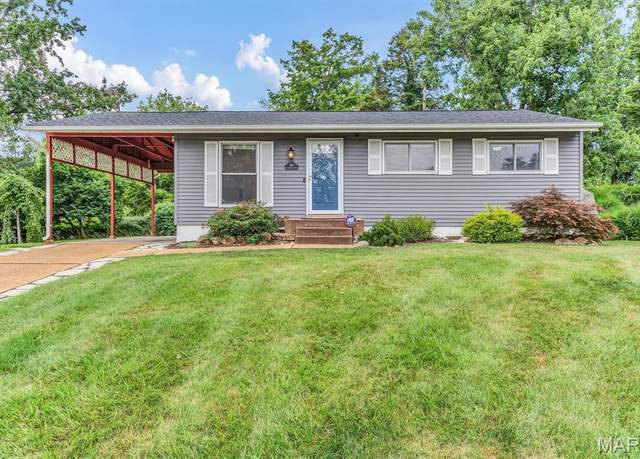 Property at 450 Mclaughlin Dr, St Louis, MO 63129, 3 beds, 1 bath