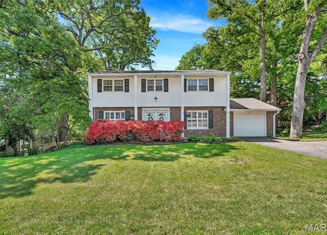 Property at 12640 Big Bend Rd, Kirkwood, MO 63122, 4 beds, 2.5 baths