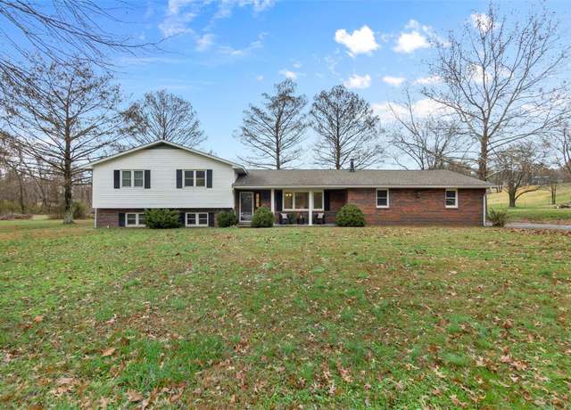 Property at 70 Garnet Ln, Cape Girardeau, MO 63701, 3 beds, 2.5 baths