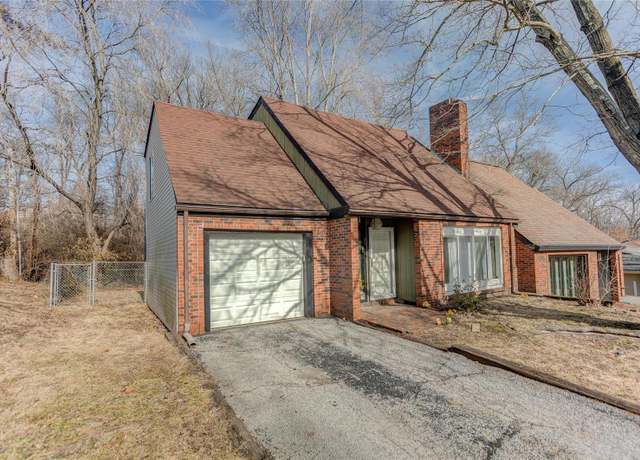 Property at 35 Nottingham Ln, Belleville, IL 62223, 2 beds, 2 baths
