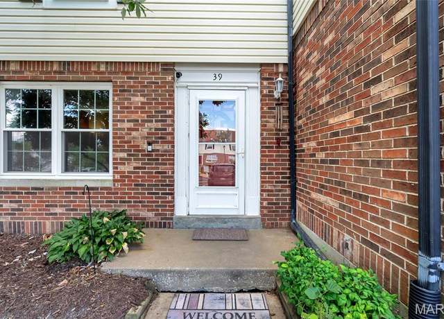 Property at 39 Woodlake Ct Unit D, Lake St Louis, MO 63367, 2 beds, 1.5 baths
