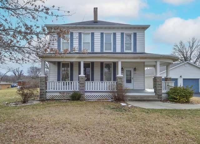 Property at 2506 Vandalia St, Collinsville, IL 62234, 4 beds, 2.5 baths