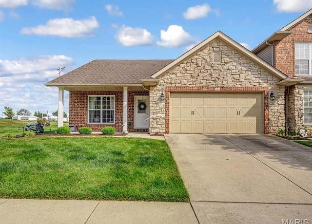 Property at 508 Southview Dr, Waterloo, IL 62298, 3 beds, 3 baths
