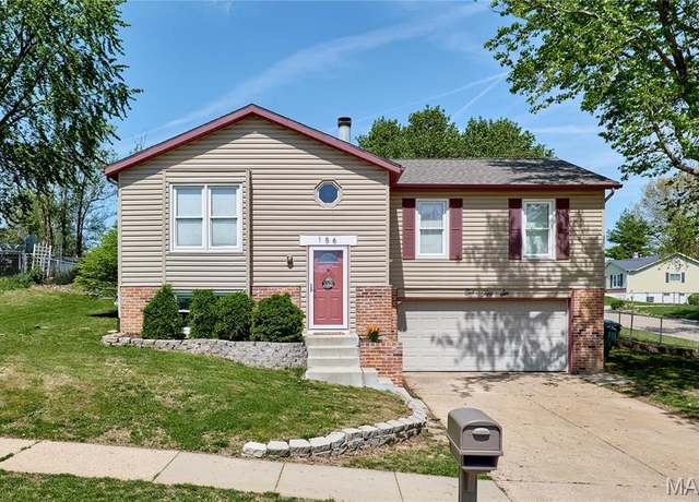 Property at 156 Burning Leaf Dr, St Peters, MO 63376, 3 beds, 1.5 baths