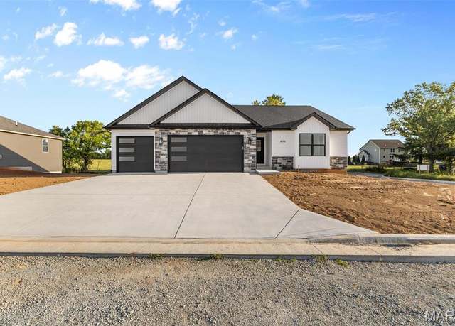 Property at 833 Barclay Dr, Farmington, MO 63640, 3 beds, 2 baths