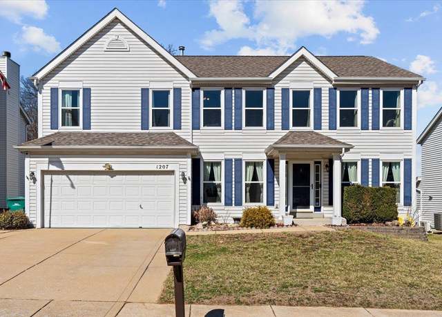 Property at 1207 Scenic Oaks Dr, Imperial, MO 63052, 4 beds, 2.5 baths