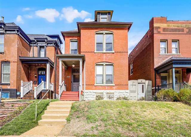 Property at 2835 Shenandoah Ave, St Louis, MO 63104, 5 beds, 3.5 baths