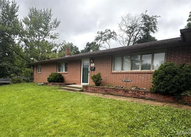 Property at 21 Mcfarland Dr, Rolla, MO 65401, 3 beds, 2 baths