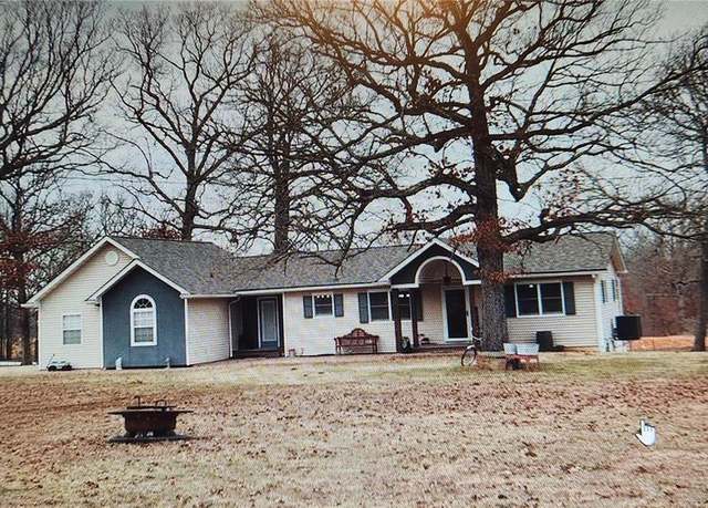 Property at 449 County Road 2380, Salem, MO 65560, 4 beds, 2 baths