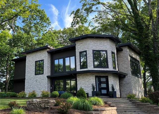 Property at 1304 W Adams Ave, Kirkwood, MO 63122, 4 beds, 3.5 baths