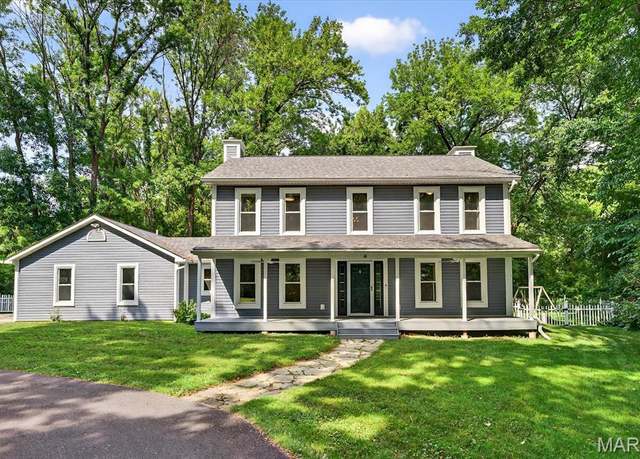Property at 46 Lake Forest Dr, Belleville, IL 62220, 3 beds, 2.5 baths