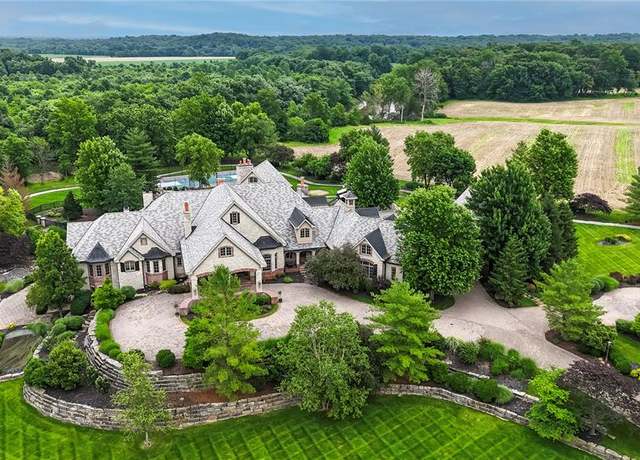 Property at 4 Slate River Way, Wentzville, MO 63385, 7 beds, 8.5 baths