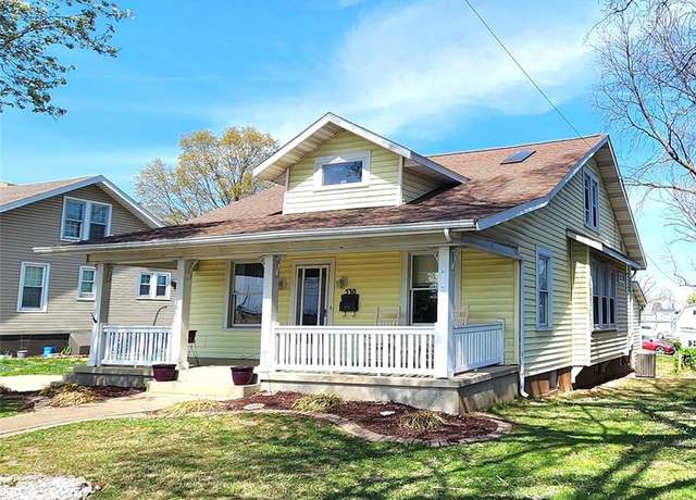 Property at 530 W Holmes, Chester, IL 62233, 5 beds, 2 baths