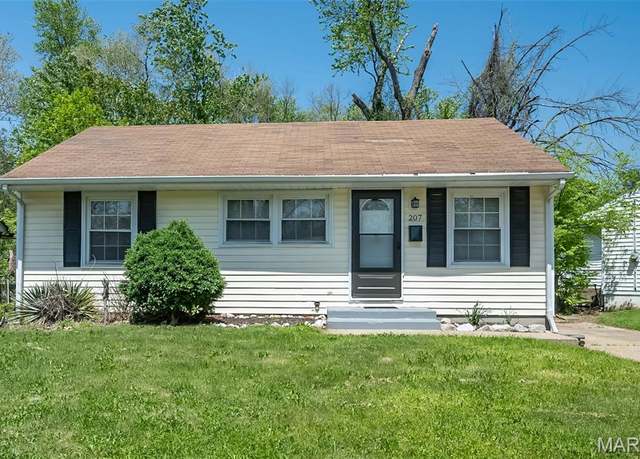 Property at 207 Cameron Rd, St Louis, MO 63137, 3 beds, 1 bath