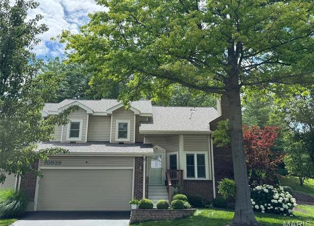 Property at 10935 Vauxhall Dr, St Louis, MO 63146, 3 beds, 2.5 baths