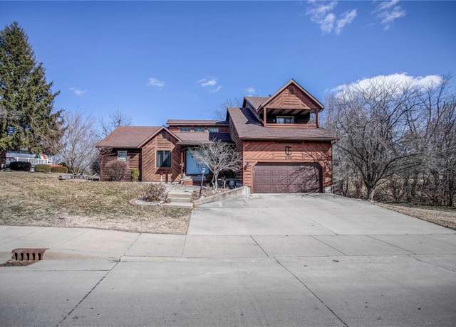 Property at 249 E Fairgrounds Ave, Jerseyville, IL 62052, 3 beds, 3 baths