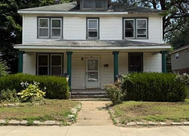 Property at 38 N Hanover St, Cape Girardeau, MO 63701, 4 beds, 2 baths