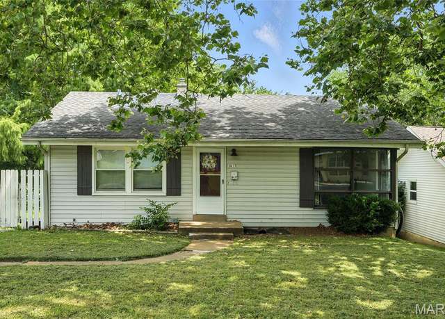 Property at 8417 Madeline Dr, St John, MO 63114, 3 beds, 1 bath