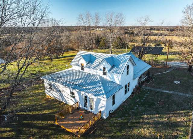 Property at 14595 County Road 2290, St James, MO 65559, 4 beds, 2 baths