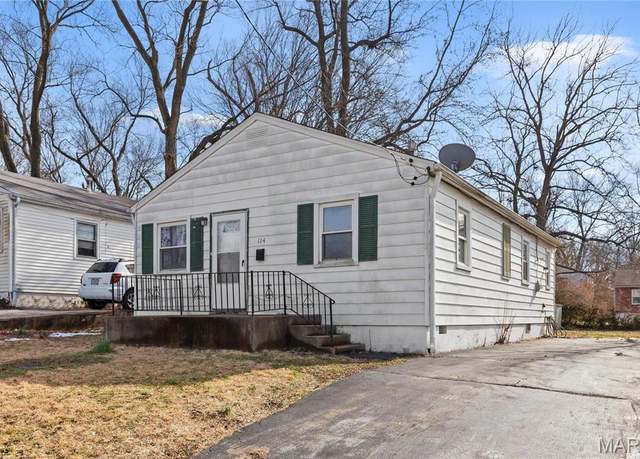 Property at 114 Fermo Ave, St Louis, MO 63135, 2 beds, 1 bath