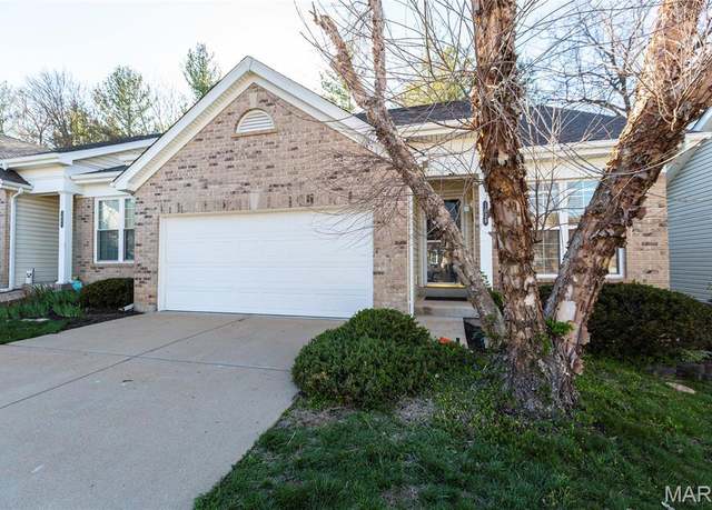 Property at 1029 Arbor Pointe Dr, Manchester, MO 63088, 3 beds, 2.5 baths