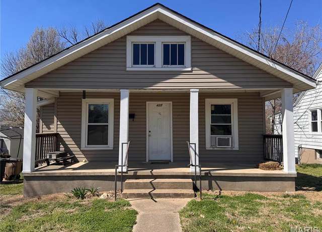 Property at 427 S Louisiana St, Cape Girardeau, MO 63703, 2 beds, 1 bath