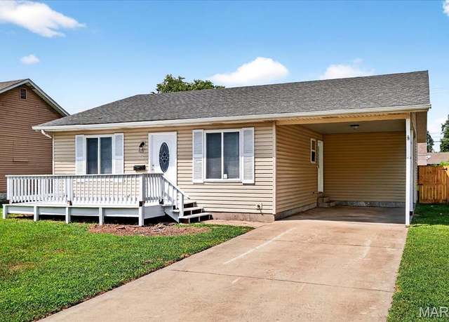 Property at 2421 Edwards St, Granite City, IL 62040, 3 beds, 1.5 baths
