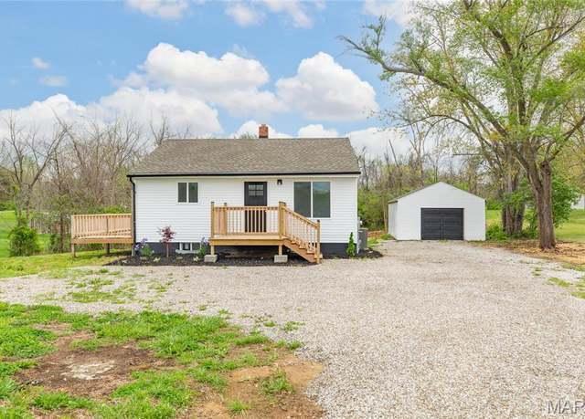 Property at 4239 Fosterburg Rd, Alton, IL 62002, 2 beds, 2 baths