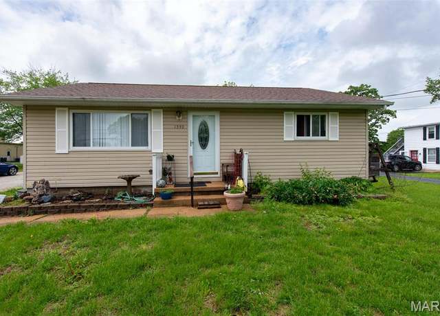 Property at 1340 Parkway Dr, St Clair, MO 63077, 2 beds, 1 bath