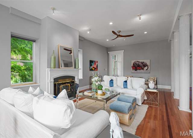 Property at 2341 S 12th St, St Louis, MO 63104, 4 beds, 3.5 baths