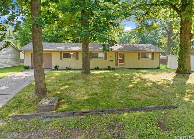 Property at 120 Juniper Dr, Belleville, IL 62221, 3 beds, 1 bath