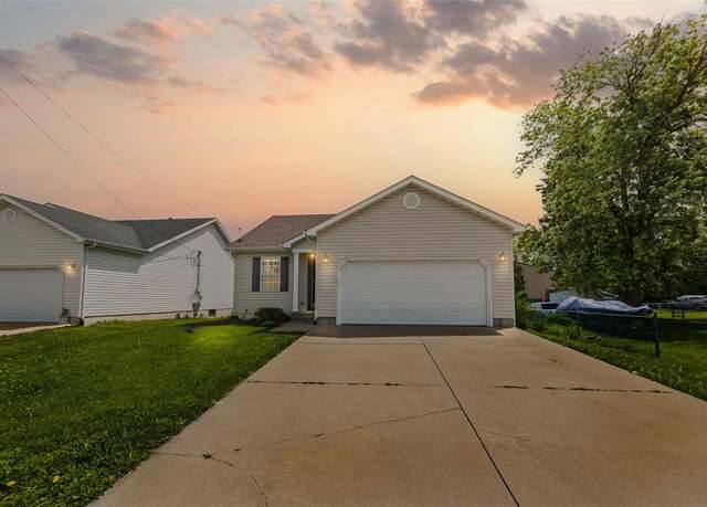 Property at 209 S Pence St, East Alton, IL 62024, 3 beds, 2 baths