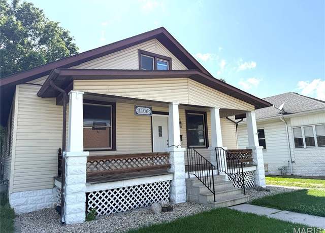 Property at 1106 Raab Ave, Belleville, IL 62220, 2 beds, 2 baths