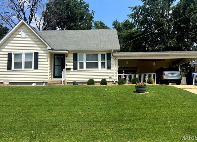 Property at 1175 W 9th St, Washington, MO 63090, 3 beds, 1.5 baths