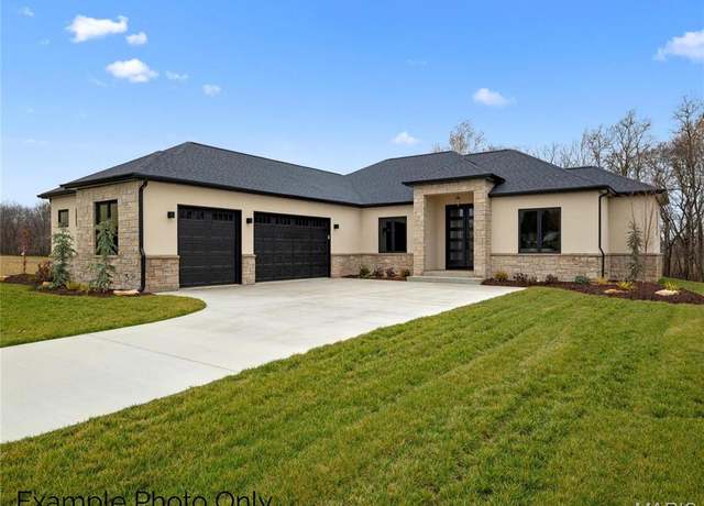 Property at 624 Legacy Dr, Waterloo, IL 62298, 3 beds, 2.5 baths