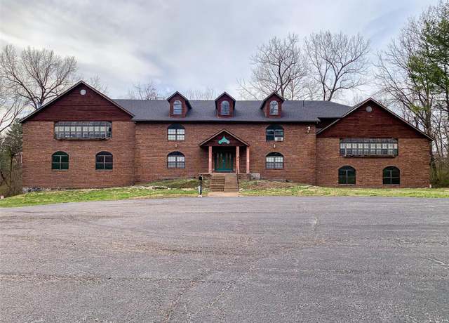 Property at 9 Lake Christine, Belleville, IL 62221, 8 beds, 6.5 baths
