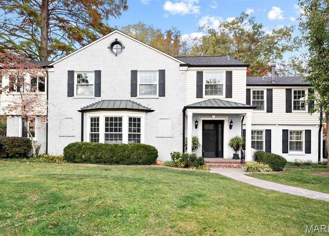 Property at 21 Black Creek Ln, Ladue, MO 63124, 4 beds, 3.5 baths