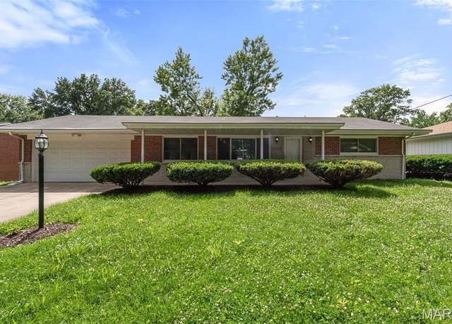Property at 11533 Norgate Dr, St Louis, MO 63138, 3 beds, 2.5 baths