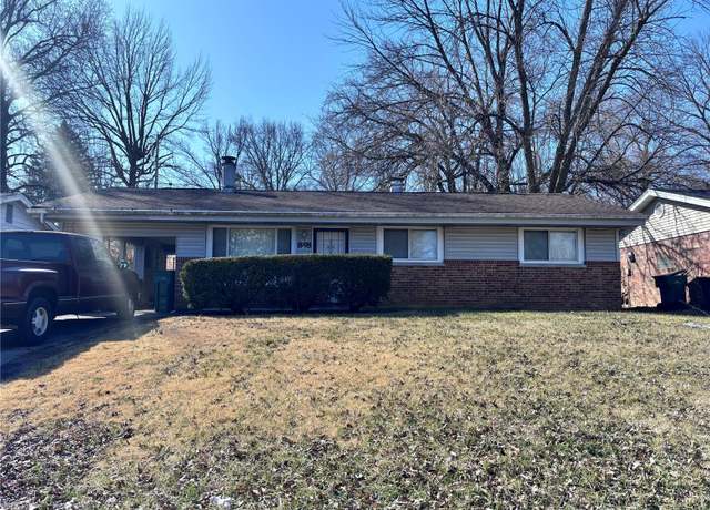 Property at 848 Marias Dr, St Louis, MO 63137, 2 beds, 1 bath