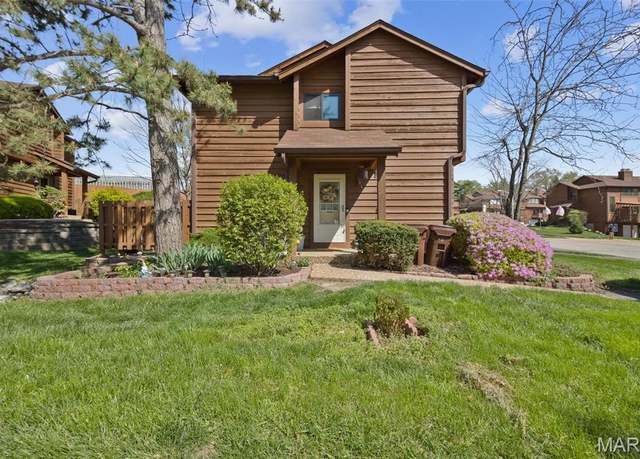 Property at 201 Cedar Grove Dr, St Charles, MO 63304, 2 beds, 1.5 baths