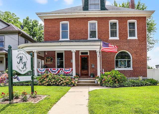 Property at 504 W 5th St, Washington, MO 63090, 5 beds, 5.5 baths